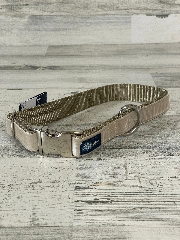 Tan Velvet Dog Collar, Medium